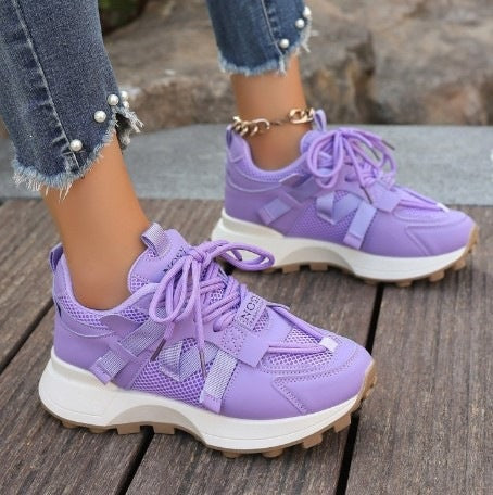Damen Chunky-Plateau-Sneaker mit atmungsaktivem Mesh und montierten Riemen – Névara
