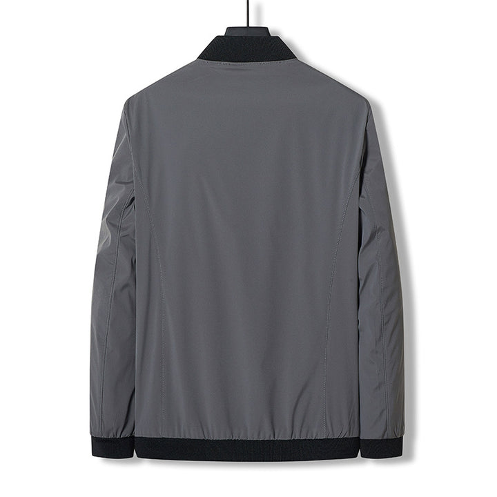 Herren sportliche Jacke mit innovativem Schnitt und atmungsaktiven Materialien Echoarchiv
