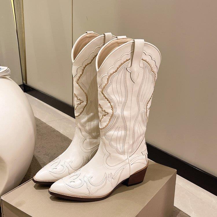 Damen Kniehohe Western‑Cowboy‑Stiefel mit filigraner Stickerei, spitzer Leiste und mittelhohem Blockabsatz Echo Archiv