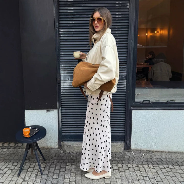 Damen Oversize Kunstlederjacke mit hohem Stehkragen und Tunnelzug Echoarchiv