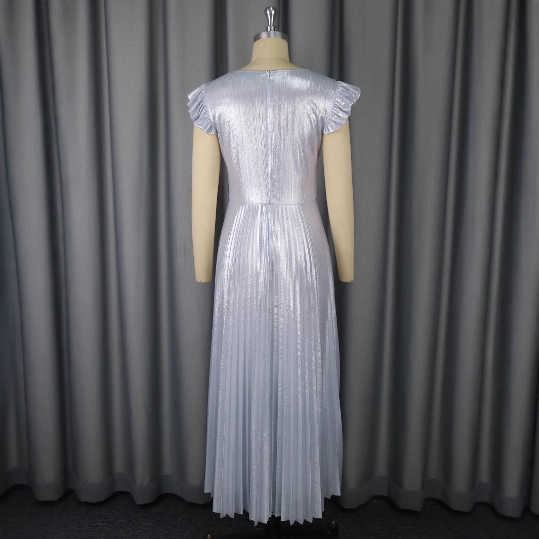 Damen Elegantes Plisseekleid mit funkelnden Details Echo Archiv