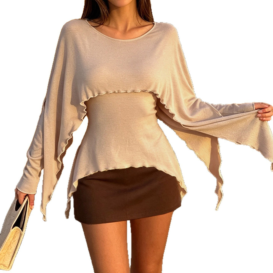 Damen Lagen-Top mit asymmetrischem Zipfelsaum, Cut-Out-Detail und welligem Saum – Orélia