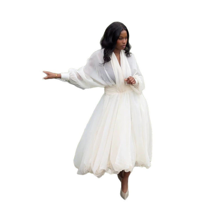 Damen Luftiges Plissiertes Maxikleid mit Ballon‑Saum, V‑Ausschnitt und Schalkragen Echoarchiv