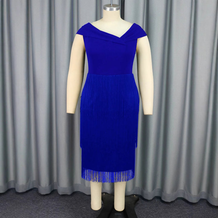 Damen Glamouröses Fransen-Kleid mit elegantem V-Ausschnitt Echo Archiv