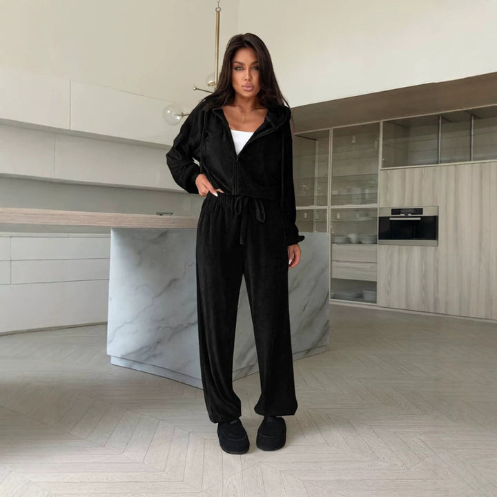 Damen weiches Velours Lounge-Set mit Kapuzenjacke, Reißverschluss und weiten Komforthosen – Auréline