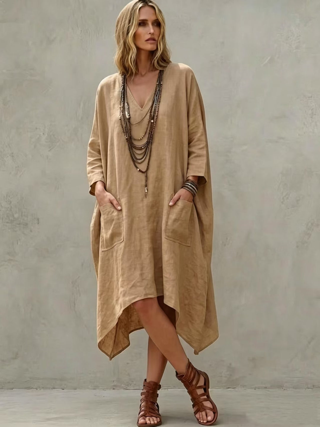 Damen nan Oversize Kaftankleid mit V-Ausschnitt, Eingrifftaschen und asymmetrischem Saum Echo Archiv