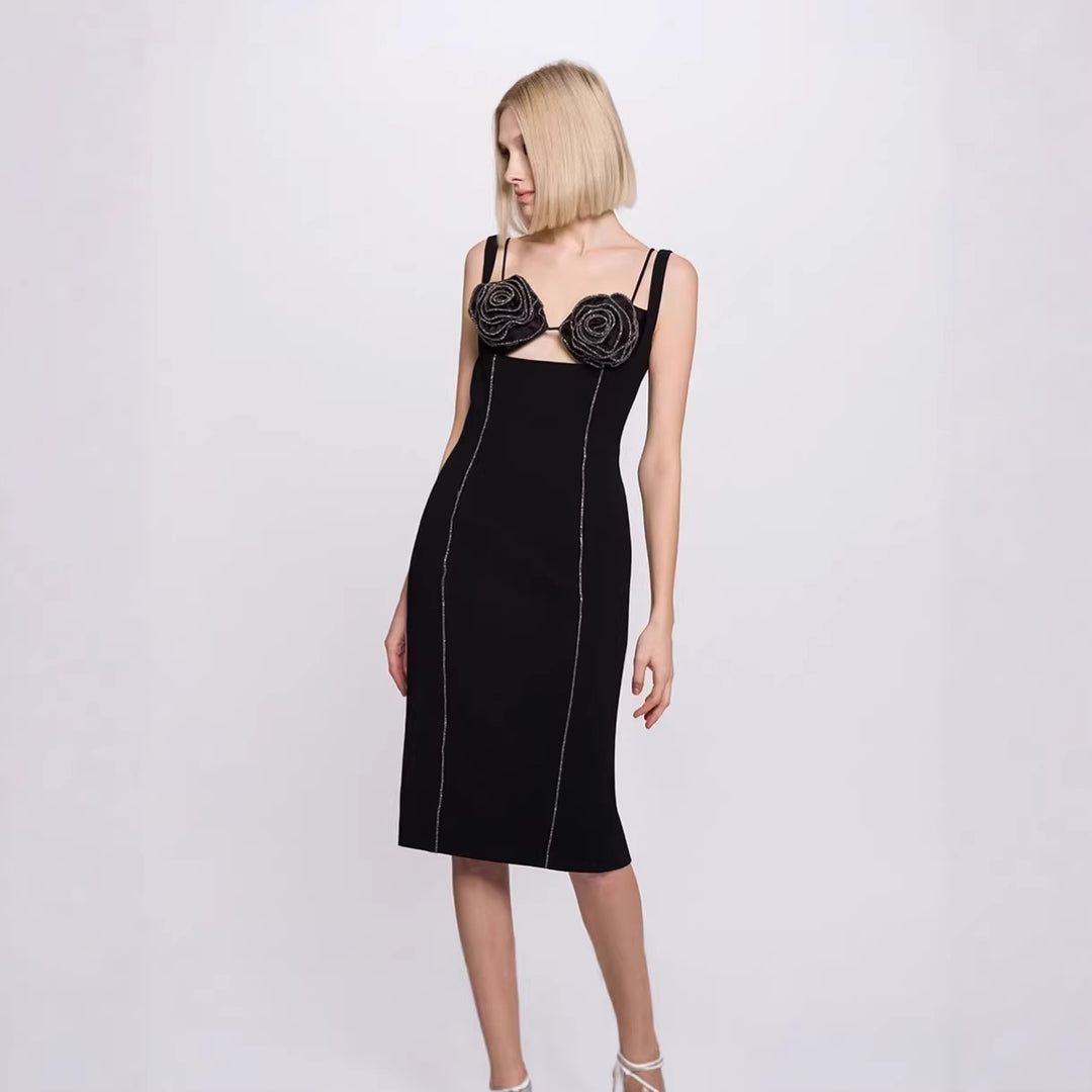 Damen figurbetontes Kleid mit floralem Spitzenbesatz und elegantem Schnürdetail Echo Archiv