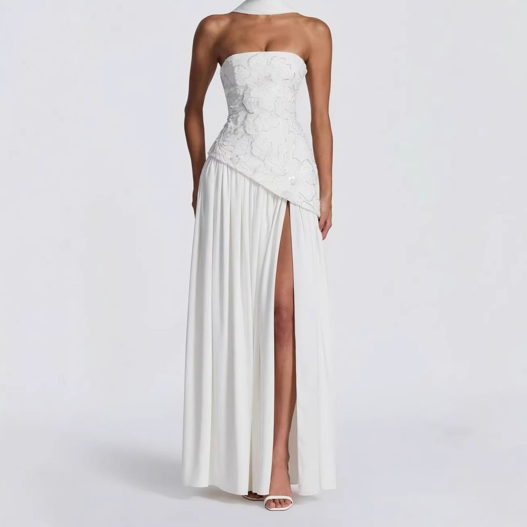 Damen Strapless Abendkleid mit seitlichem Schlitz und floralen Applikationen Echo Archiv