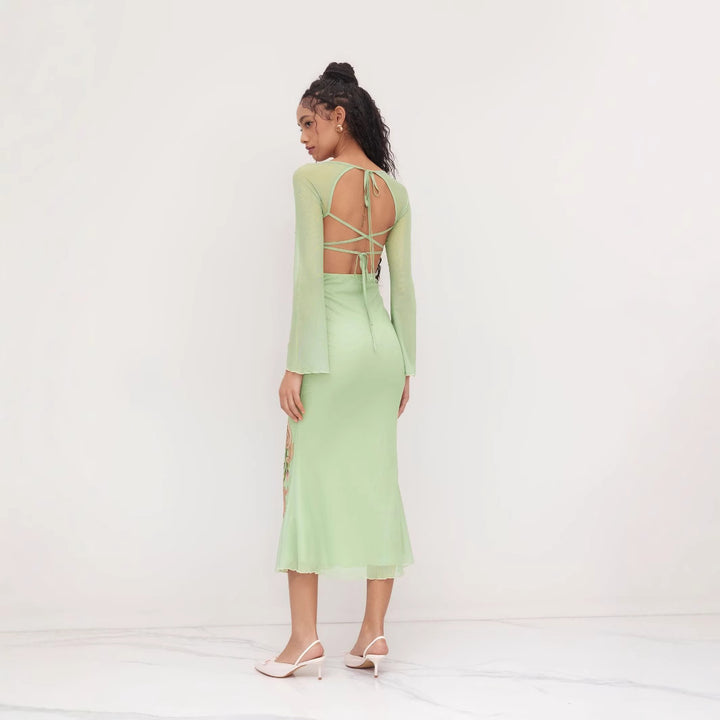 Damen elegantes Midikleid mit floralem Design und transparenten Longsleeves Echo Archiv