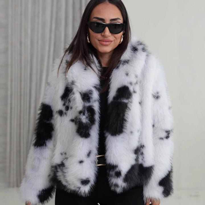 Damen Kurz geschnittener Faux‑Fur‑Bomber mit Fleckenmuster Echoarchiv