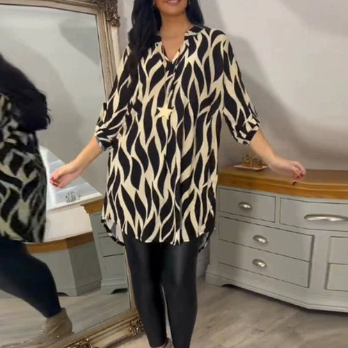 Damen nan oversized Tunika-Bluse mit organischem Blattprint, V-Ausschnitt, halber Knopfleiste und gerundetem Saum Echo Archiv