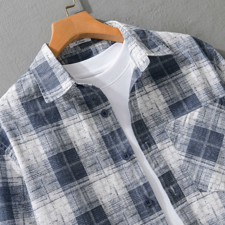 Herren Leichtes kariertes Layering-Overshirt aus Baumwoll‑Leinenmix mit diagonalem Brustpatch Echoarchiv