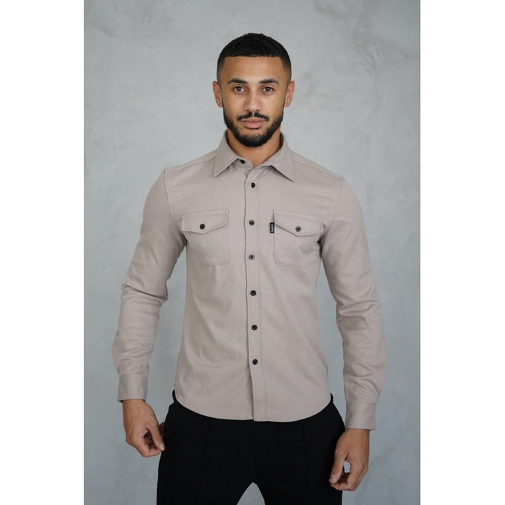 Herren Hemdjacke mit Brusttaschen und taillierter Passform – Taviero