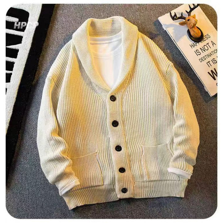 Herren Schalkragen-Cardigan aus grobem Rippstrick mit Taschen & Knopfleiste Echoarchiv