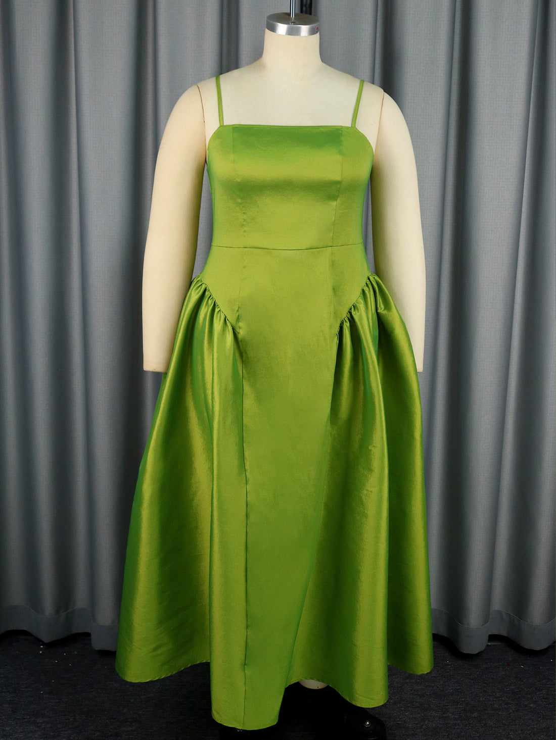 Damen Elegantes A-Linien Maxikleid mit großzügigem Rock – Valéora
