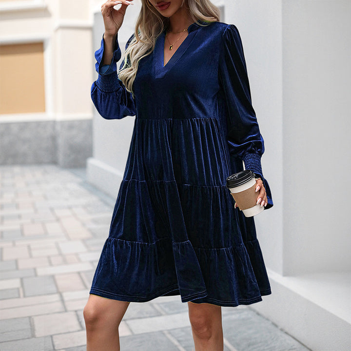 Damen Elegantes Velours-Kleid Echo Archiv