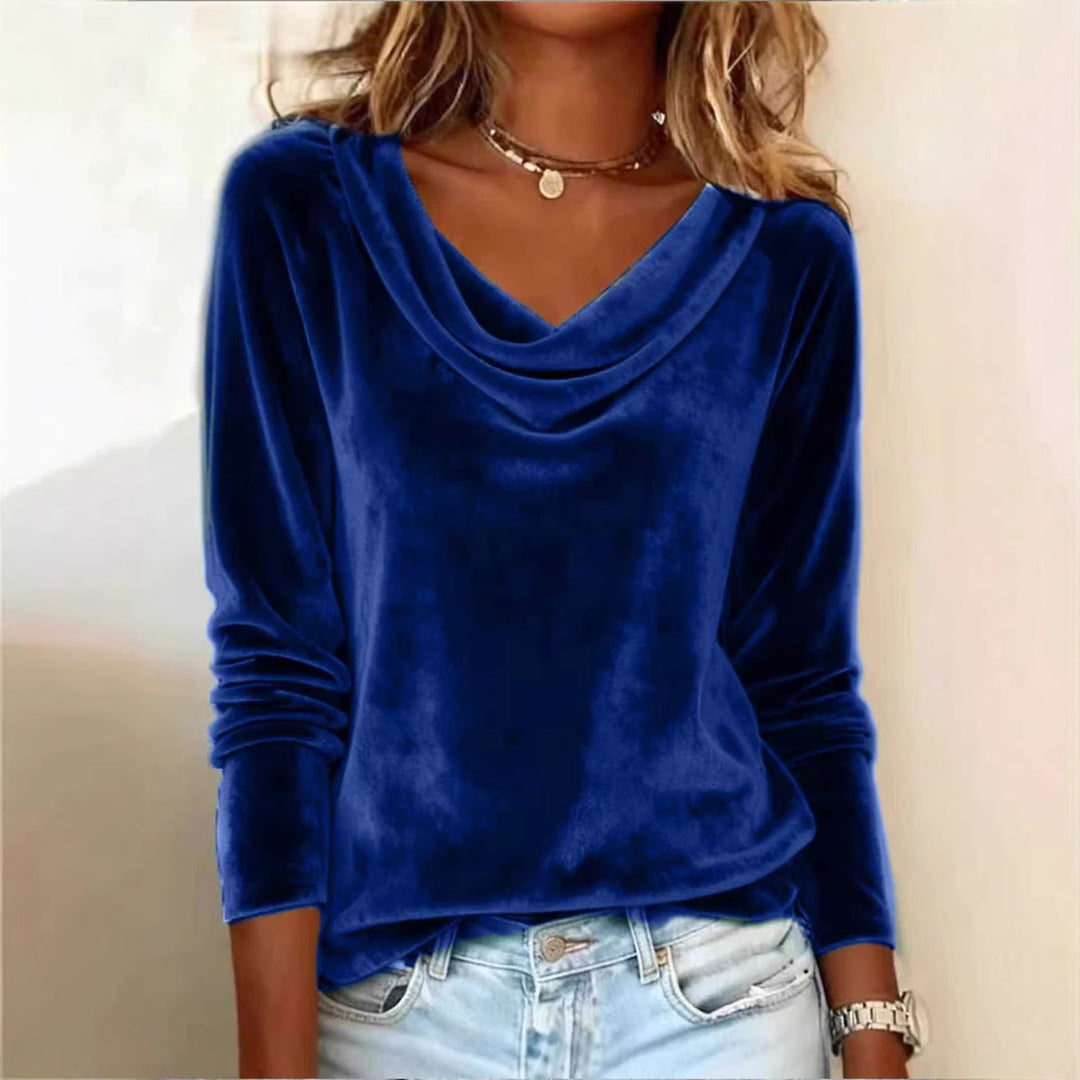 Damen Samt-Longsleeve mit Wasserfallkragen und legerem Schnitt Echoarchiv