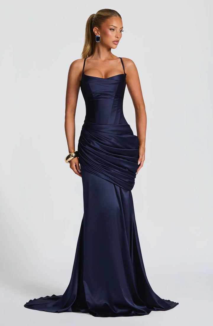 Damen elegantes Abendkleid mit raffinierten Drappierungen Echo Archiv