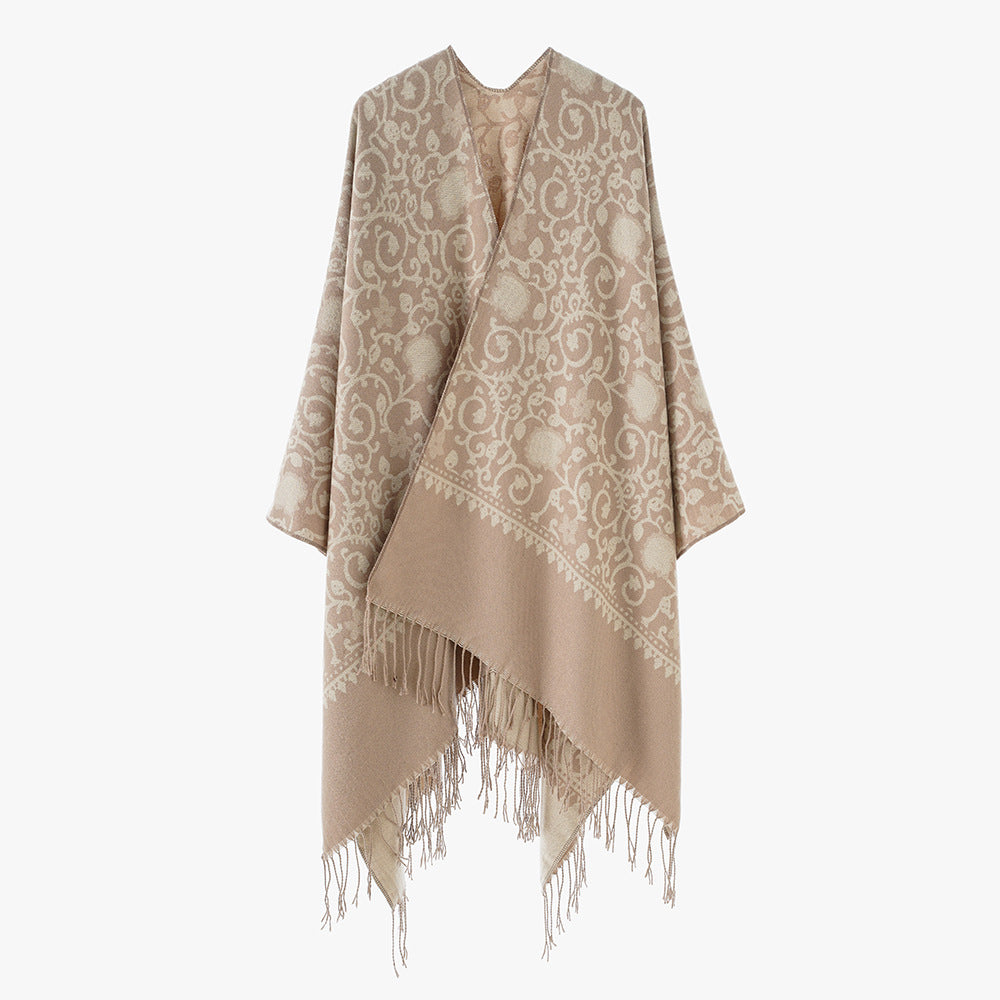 Damen Jacquard-Ruana mit ornamentalem Bordürenmuster und Fransensaum – Avérine