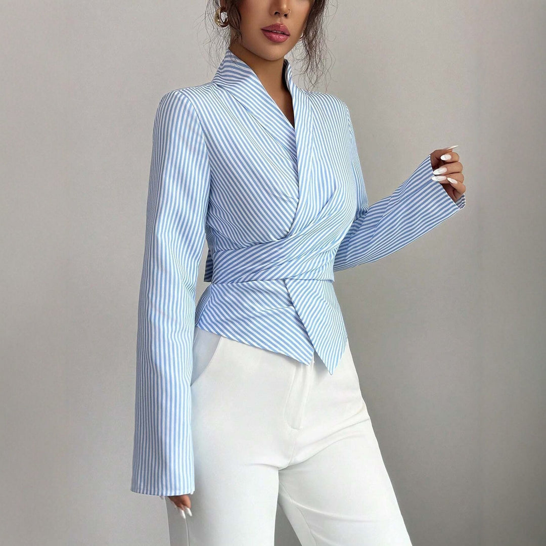 Damen Gestreifte Wickelbluse mit Schalkragen und taillierter Silhouette Echoarchiv