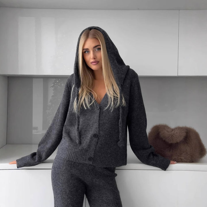 Damen kuscheliges Feinstrick-Cardigan-Set mit V-Ausschnitt und hochgeschnittener Schlaghose – Veloura
