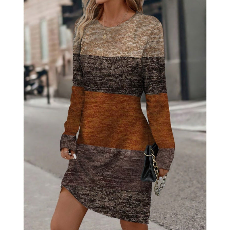 Damen Strickkleid mit modischem Strukturmuster und lässigem Schnitt Echoarchiv