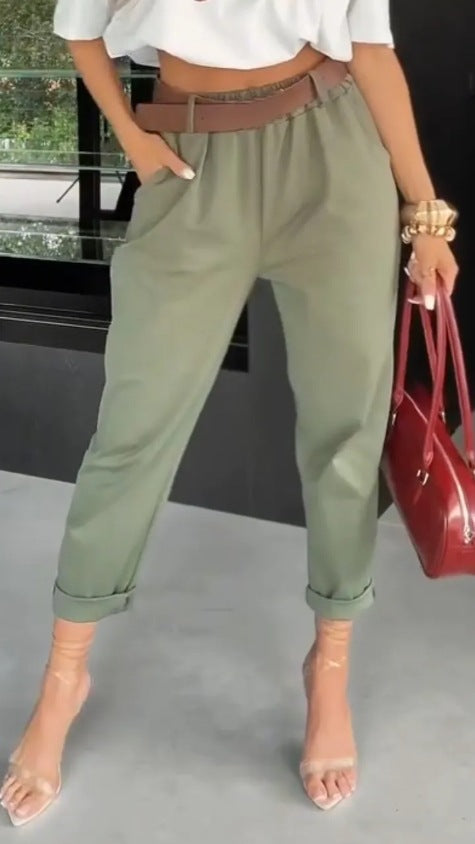 Damen nan hochtaillierte Paperbag-Hose mit gerafftem Bund, Eingrifftaschen und gekrempeltem Saum Echo Archiv