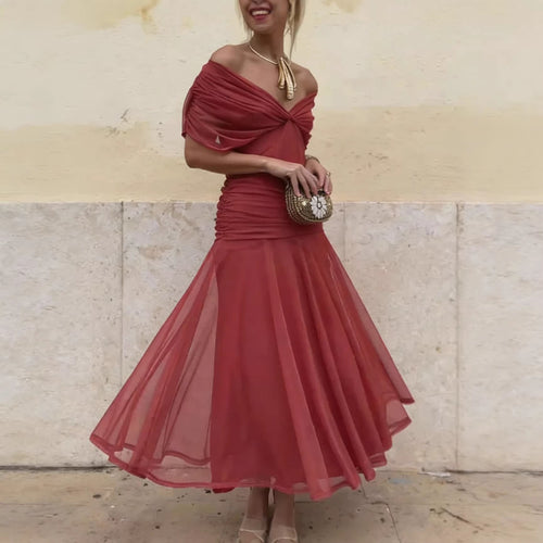 Damen Elegantes Abendkleid mit Off-Shoulder-Ausschnitt und Fließendem Rock Echo Archiv