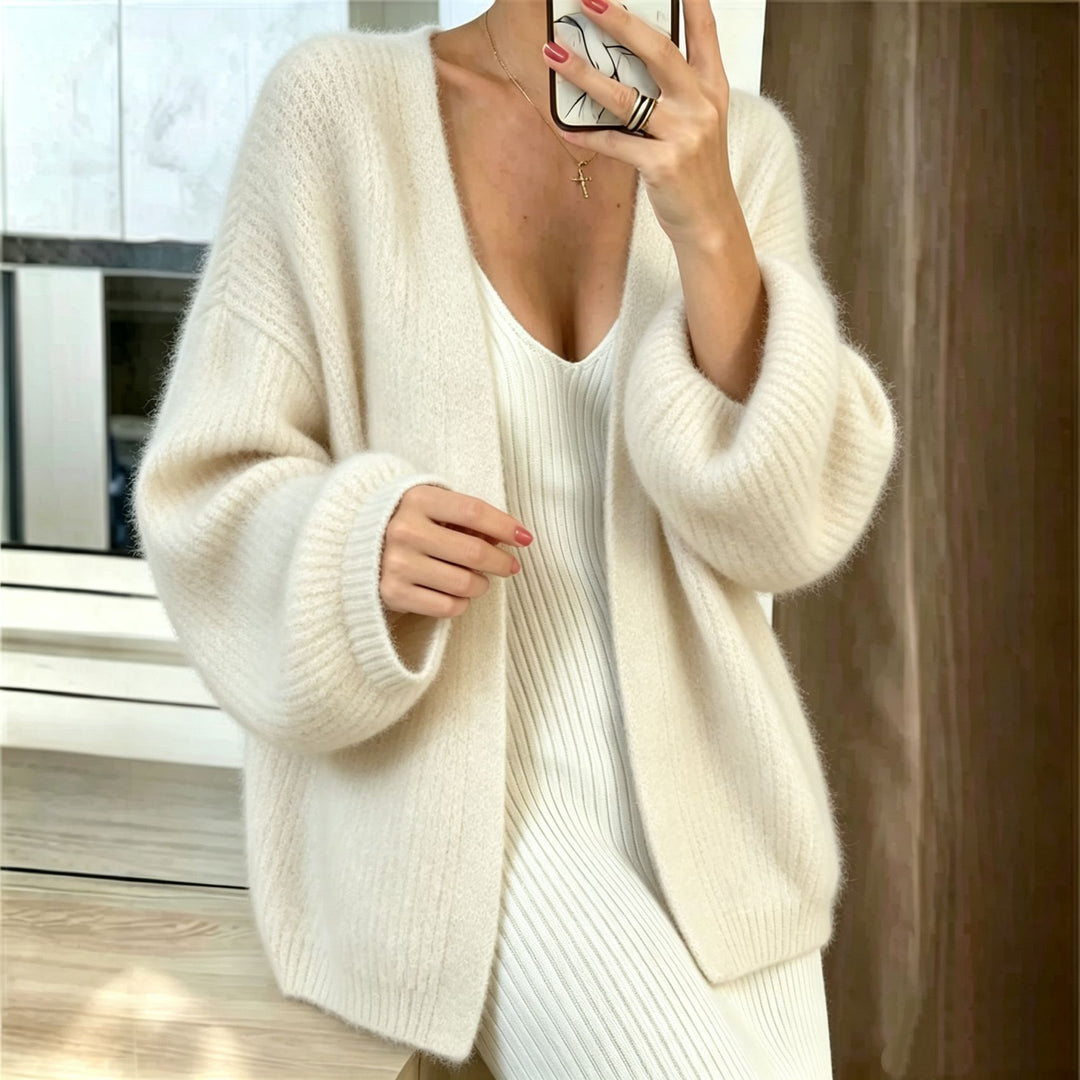 Damen Oversize-Cardigan aus grobem Rippstrick mit Ballonärmeln – Veloura