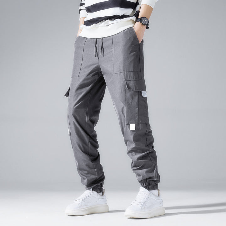 Herren Multifunktionale Cargo-Jogginghose mit Klapp‑ und Gurt-Details Echo Archiv