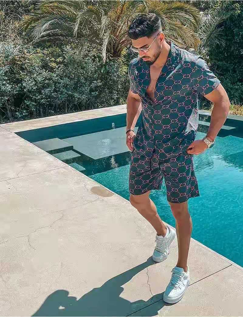 Herren Kurzarm-Hemd und Shorts Set Echoarchiv