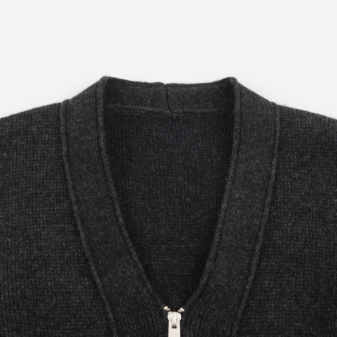 Damen Strickjacke mit Reißverschluss und Peplum-Schnitt Echoarchiv