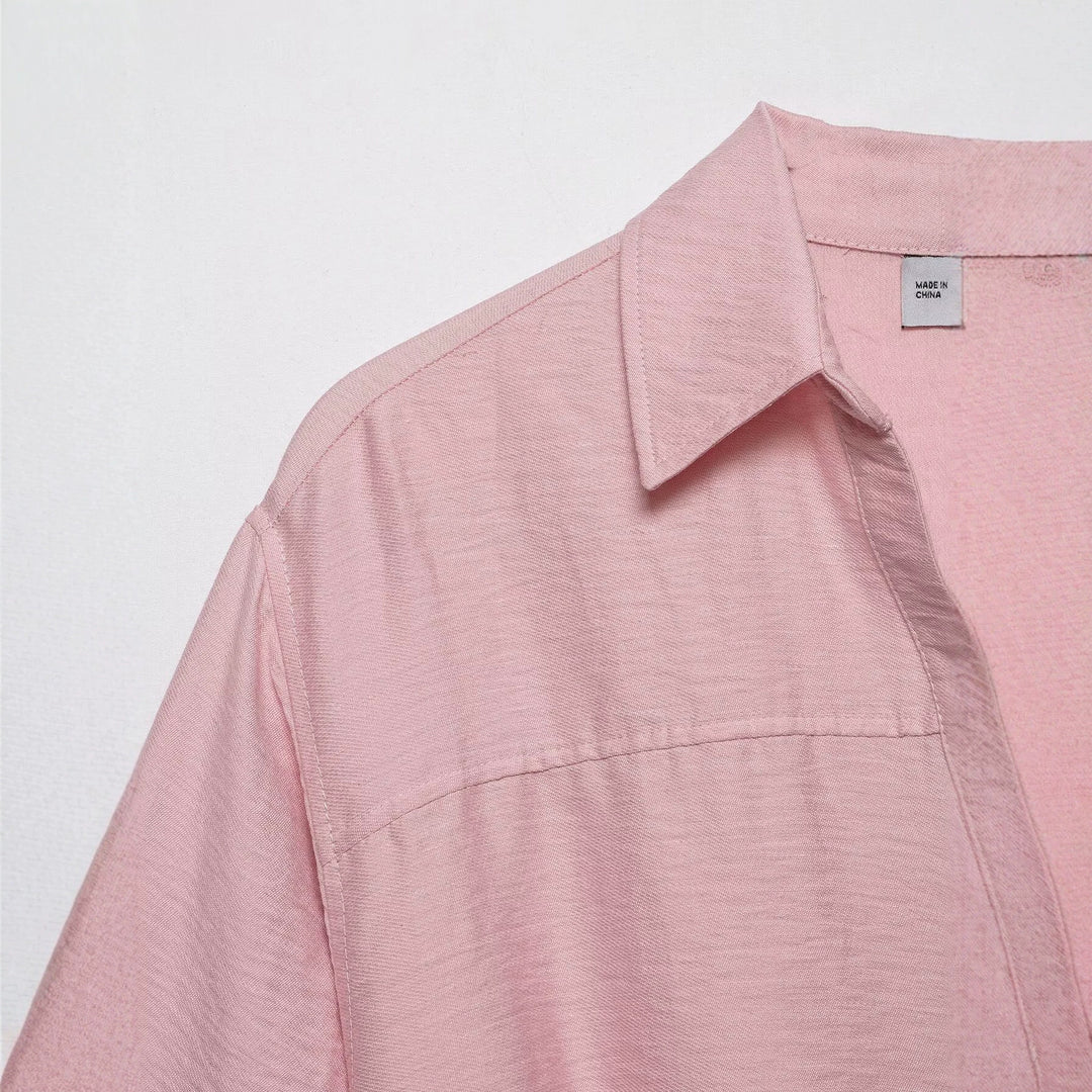 Damen Kastige Cropped-Bluse mit Hemdkragen, verkürztem Saum und Aufrollärmeln Echo Archiv