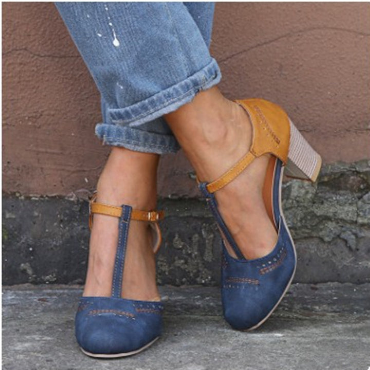 Damen T‑Strap Pumps mit mittelhohem Blockabsatz und dekorativer Ziernaht Echo Archiv