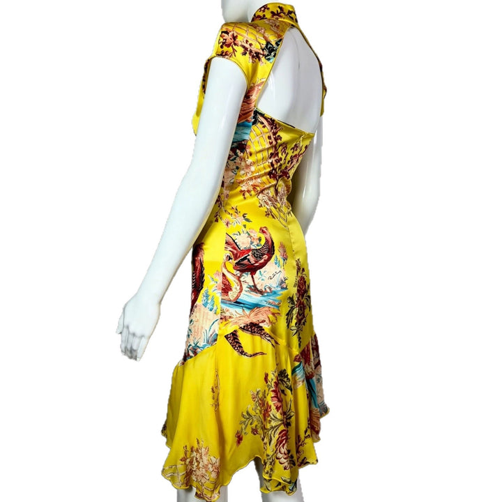 Damen Chiffonkleid mit floralen Bestickungen und asymmetrischem Saum Echo Archiv