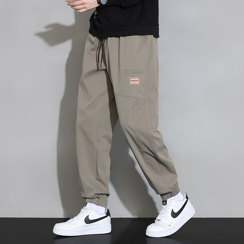 Herren Bequeme Trainingshose mit praktischen Taschen Echo Archiv