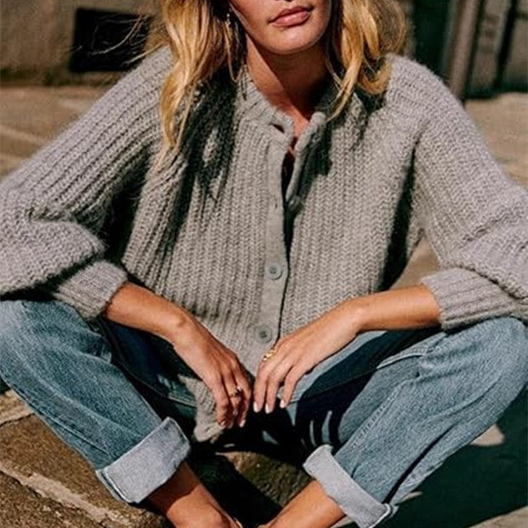 Damen Oversize Mohair-Effekt Strickjacke mit Rippenstruktur und Rundhalsausschnitt – Veloura