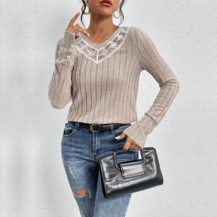 Damen Geripptes Feinstrick-Longsleeve mit V‑Ausschnitt und Spitzenpasse Echoarchiv
