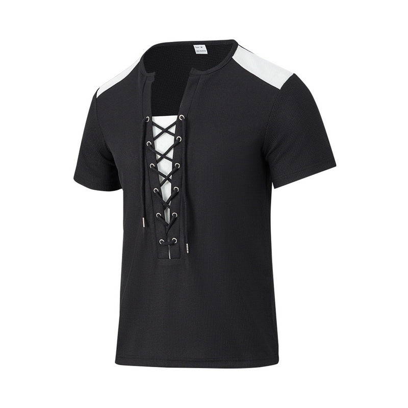 Herren Kurzarm-Henley-T-Shirt mit dekorativen Schnürdetails und atmungsaktiver Struktur Echoarchiv