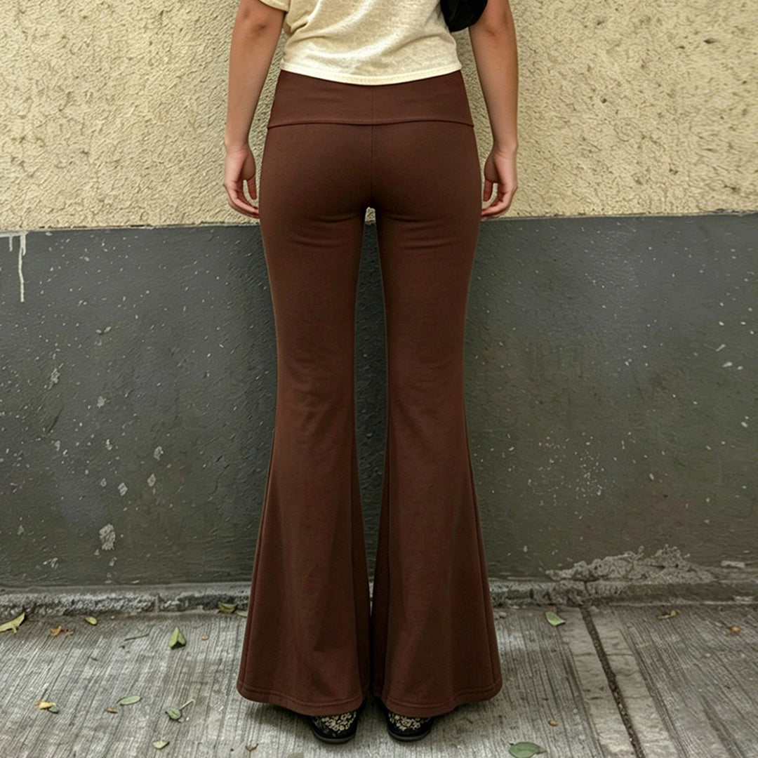 Damen Schlaghose aus Stretch-Jersey mit hohem Umschlagbund und Blumen-Cutouts Echo Archiv