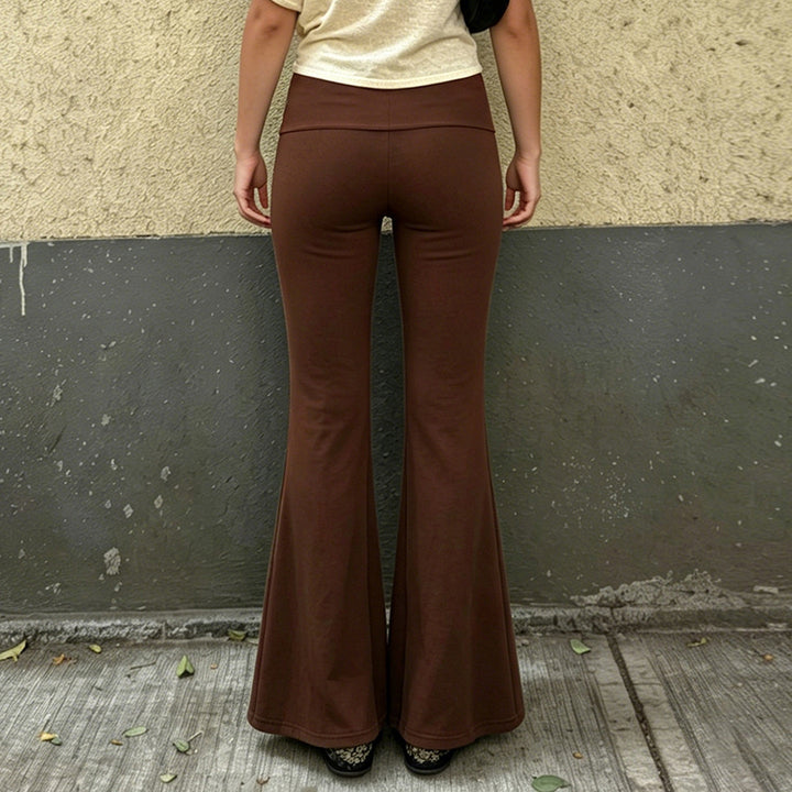 Damen Schlaghose aus Stretch-Jersey mit hohem Umschlagbund und Blumen-Cutouts Echo Archiv