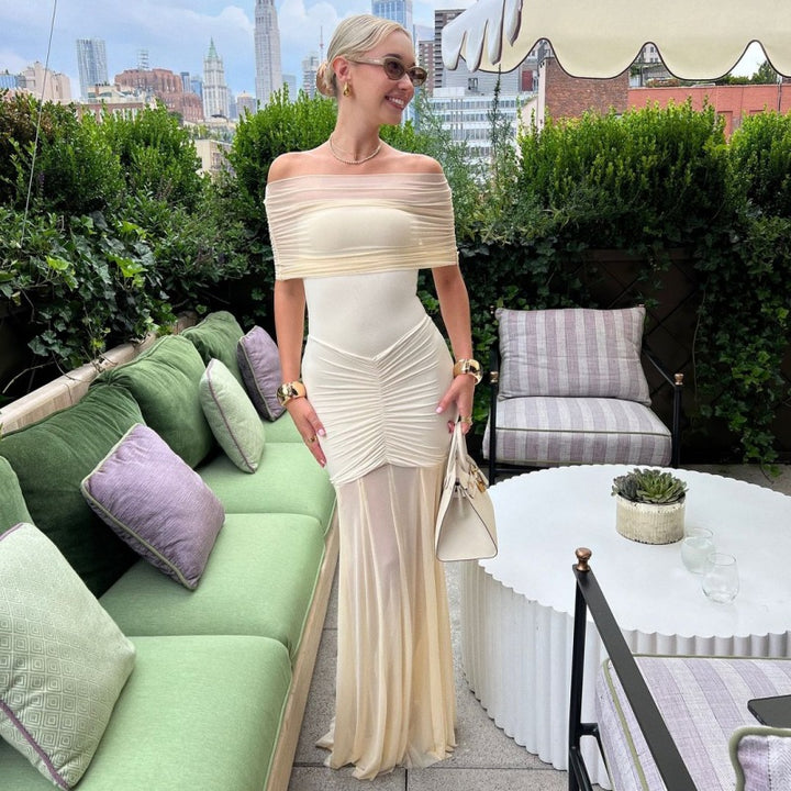 Damen Elegantes Maxi-Kleid mit schulterfreiem Design und Raffungen Echo Archiv