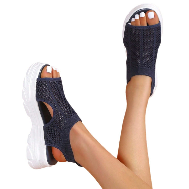 Damen nan Strick-Sandalette mit Fersenriemen, offener Zehenpartie und dämpfender Plateau-Laufsohle Echo Archiv
