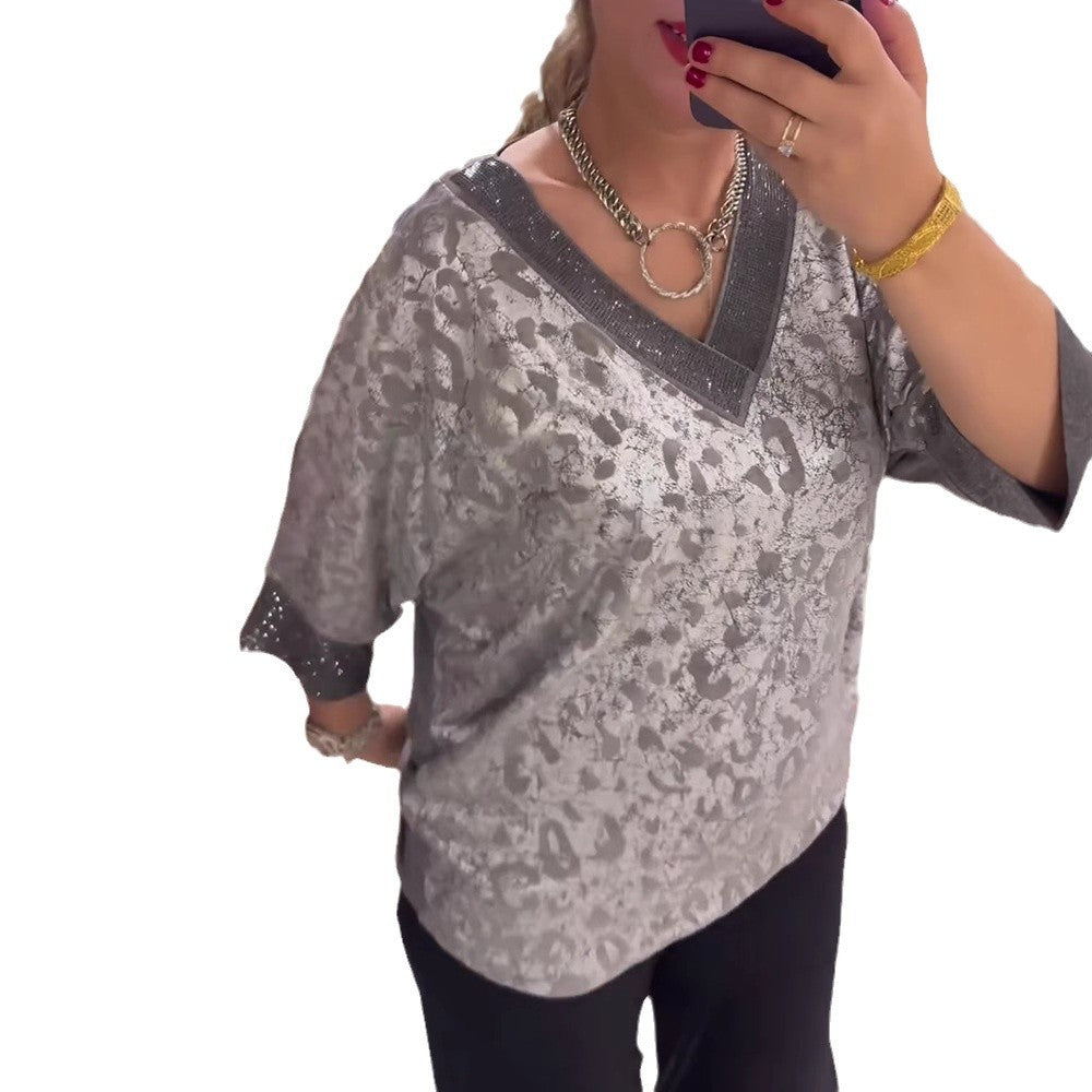 Damen nan schimmerndes Jacquard-Blusenshirt mit V-Passe in Schmuckoptik und dreiviertelärmeln Echo Archiv