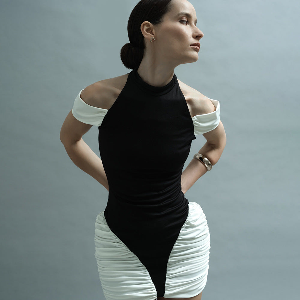 Damen Stilvolles Bodycon-Kleid mit innovativen Rüschendetails Echo Archiv