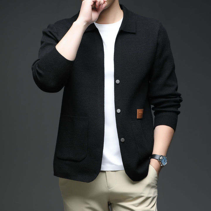 Herren Strickjacke mit legerem Schnitt und Klassischem Kragen Echoarchiv