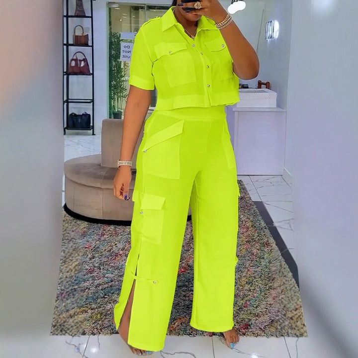 Damen nan zweiteiliges Hemd- und Cargo-Hosen-Set mit kurzem Oversize-Hemd, hoher Taille, weitem Bein und seitlichen Beinschlitzen Echo Archiv