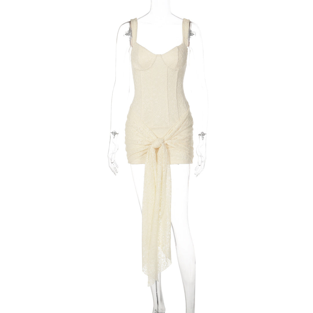 Damen Elegantes Kleid mit Spitzenverzierungen und Raffungsdetails Echo Archiv