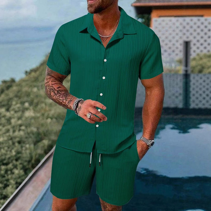 Herren Kurzarm Hemd und Shorts im Streifenlook Echoarchiv