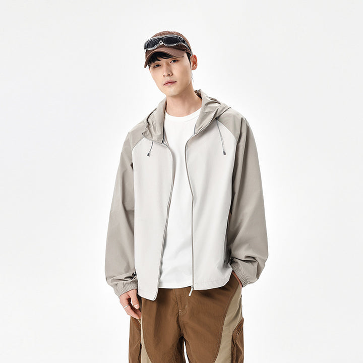Herren Leichte Kapuzen‑Windbreaker‑Jacke mit Raglanärmeln, Zwei-Wege‑Reißverschluss und verdeckten Reißverschlusstaschen Echo Archiv